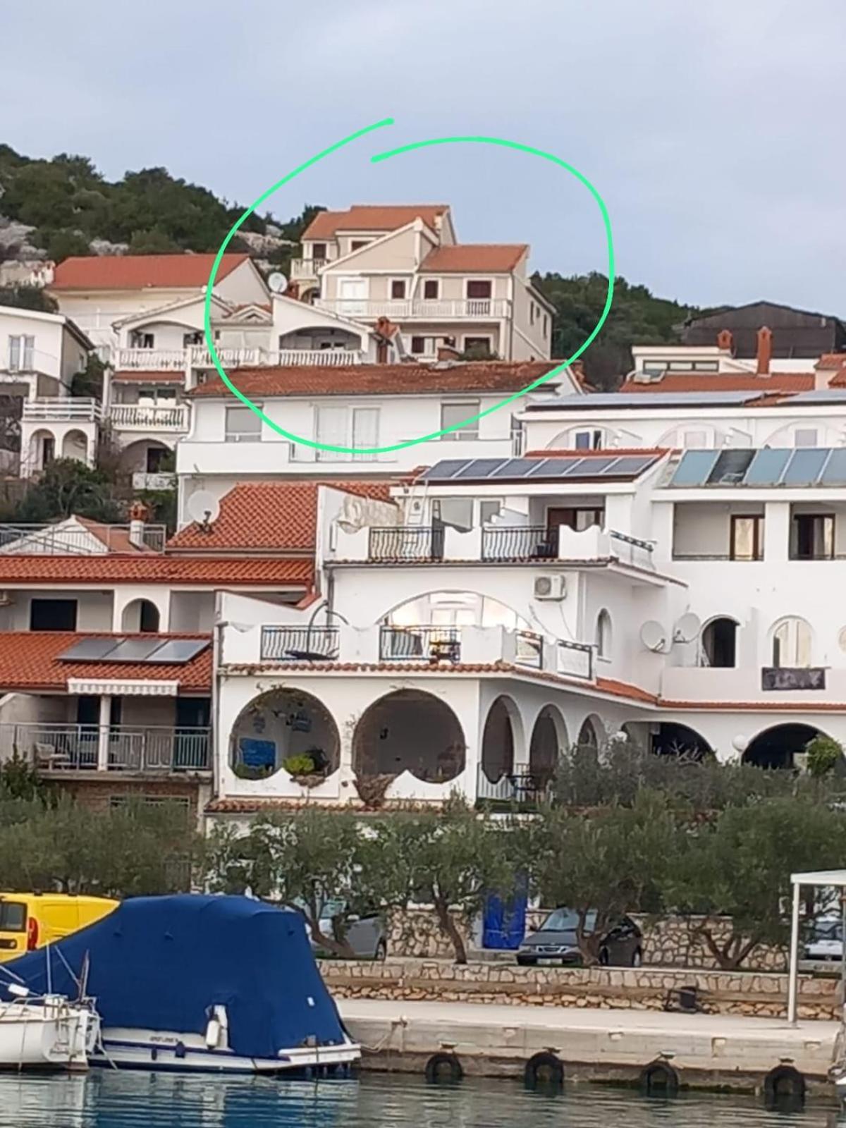Apartmani Frkic 迪斯诺 外观 照片